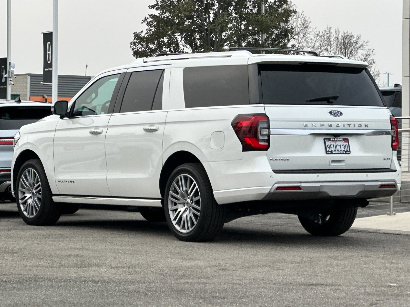 Certified 2022 Ford Expedition Max Platinum image 3