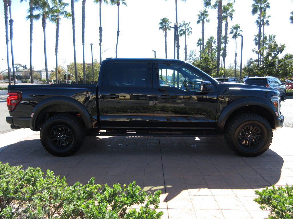 Certified 2025 Ford F150 Raptor AWD/4WD image 5