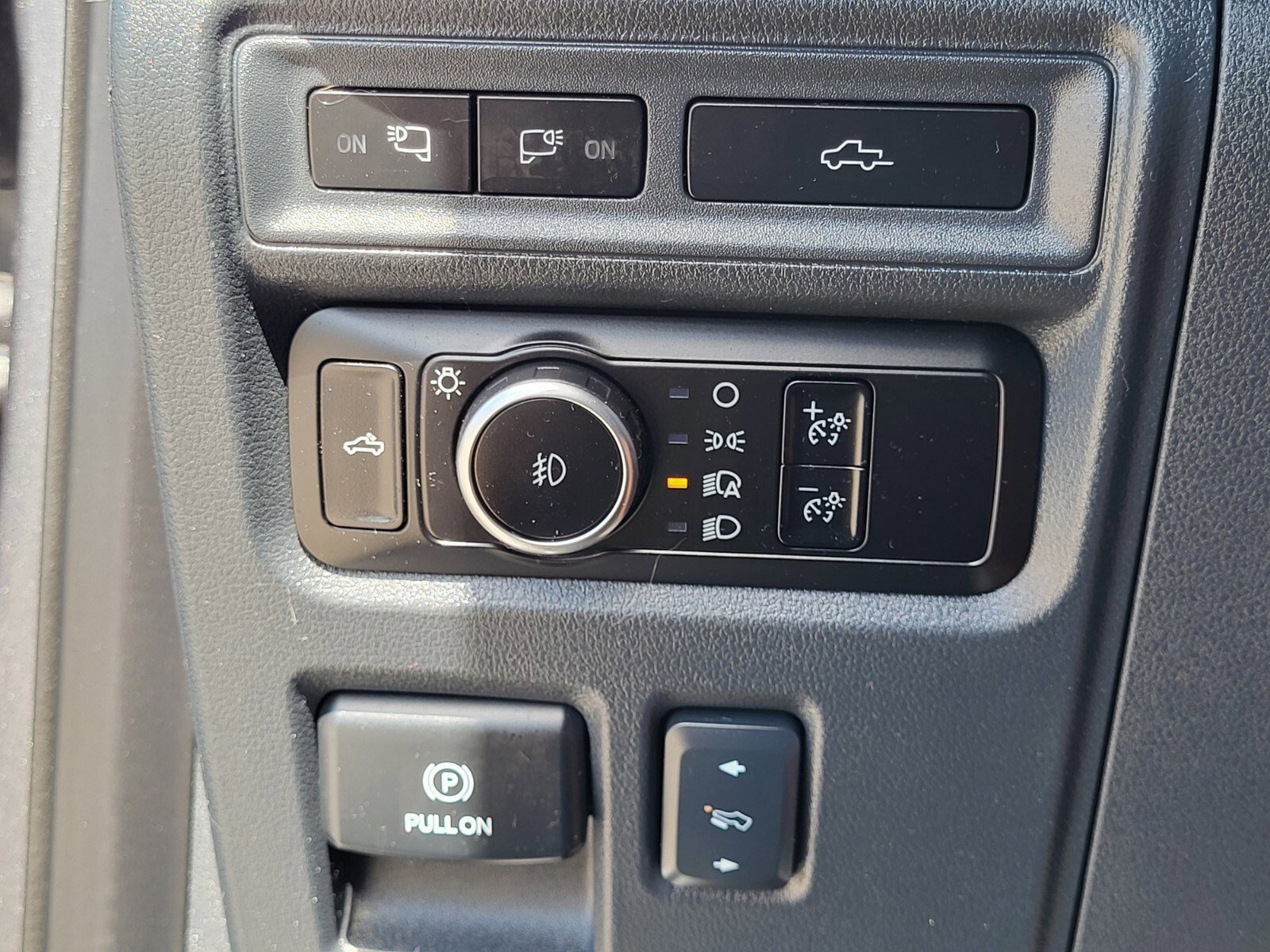 Certified 2023 Ford F150 Lariat w/ Equipment Group 502A High image 24