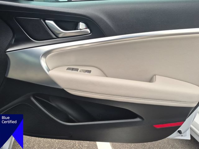 Used 2022 Genesis G70 2.0T RWD image 27