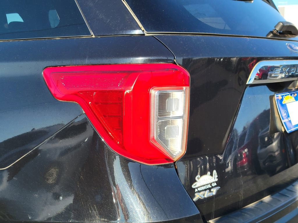 Certified 2020 Ford Explorer XLT w/ Equipment Group 202A image 11