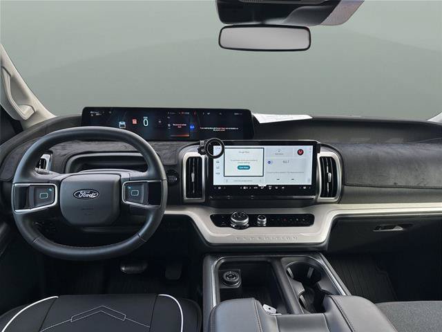 Certified 2025 Ford Expedition Active AWD/4WD image 22