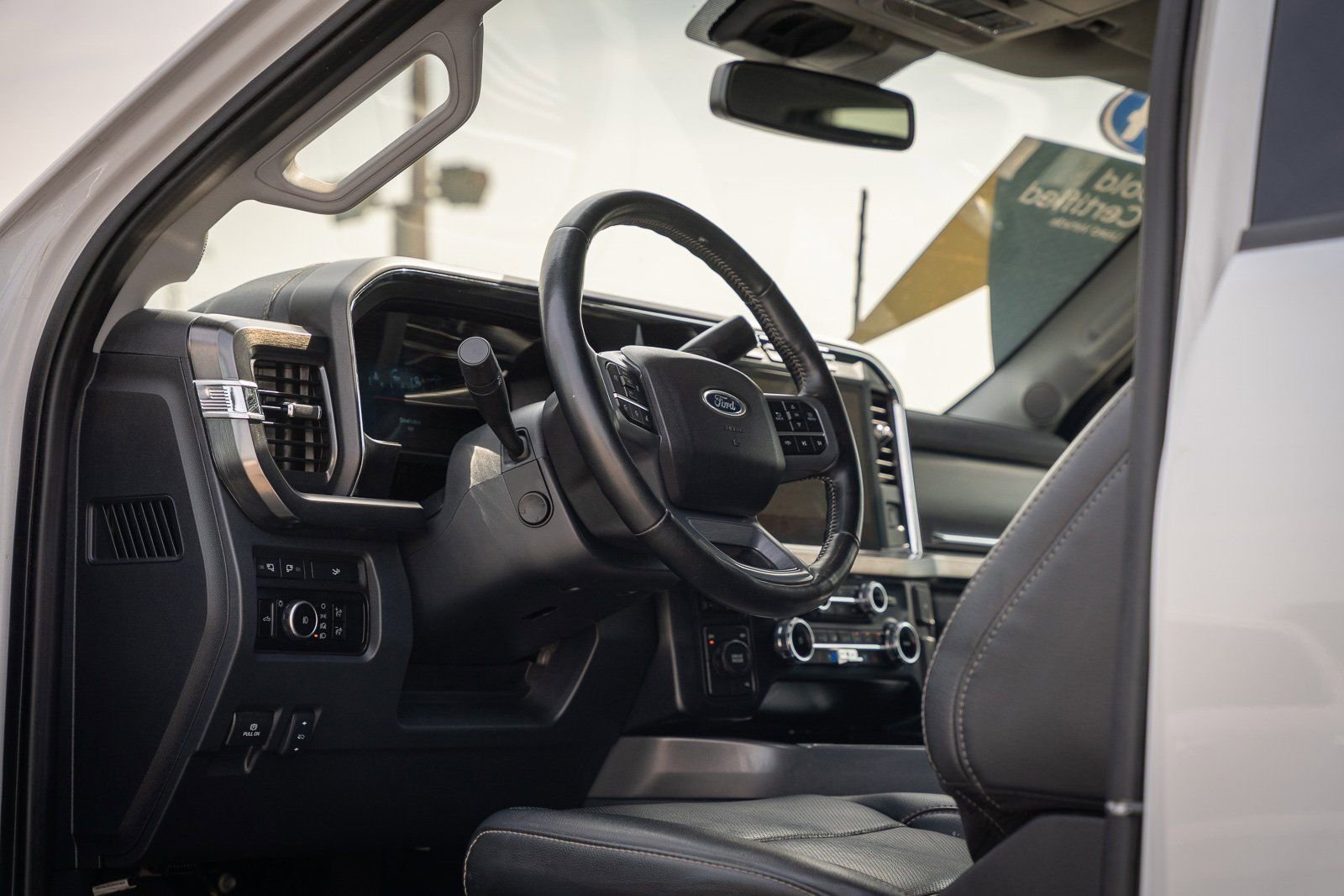 Certified 2024 Ford F250 Lariat AWD/4WD image 19