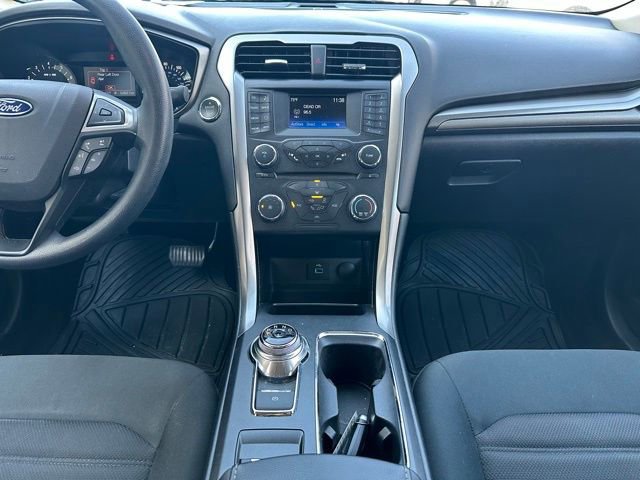 Certified 2017 Ford Fusion SE image 15