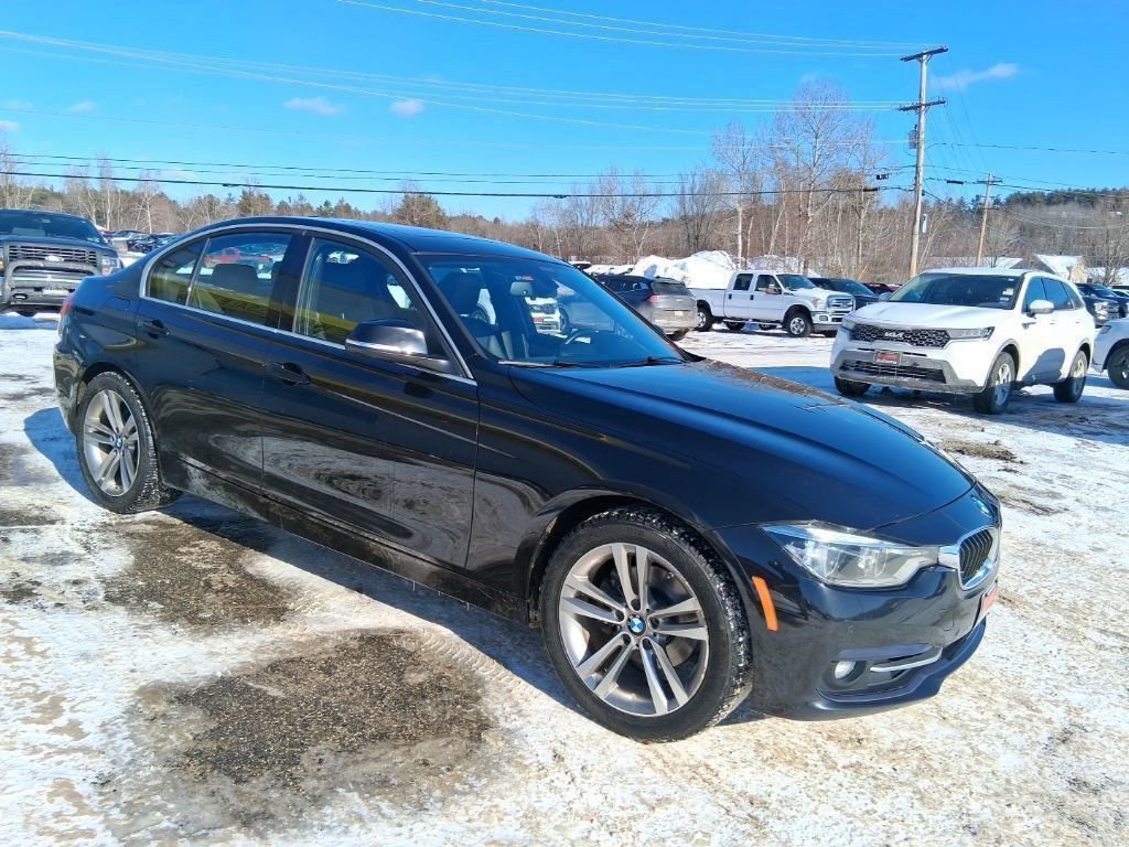 Used 2018 BMW 330i xDrive 330i xDrive w/ Convenience Package image 1