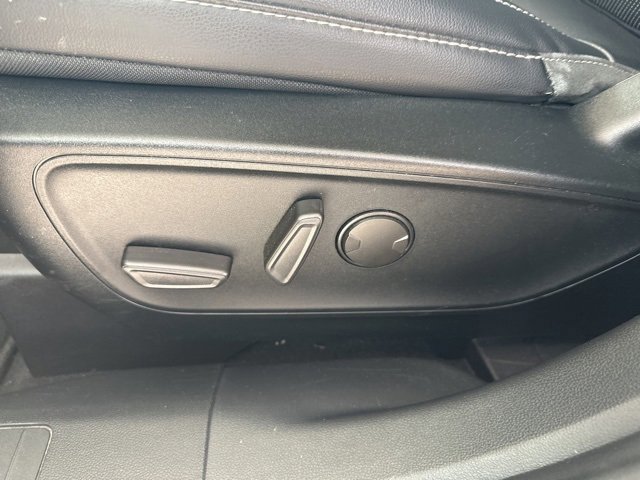 Certified 2020 Ford Escape SE Sport image 16