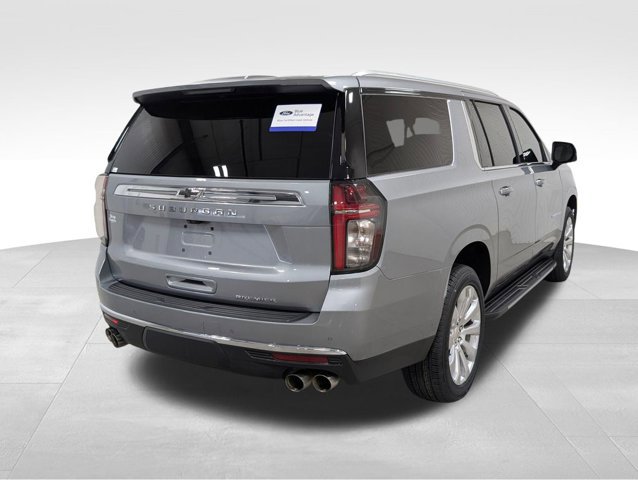 Used 2024 Chevrolet Suburban Premier AWD/4WD image 22