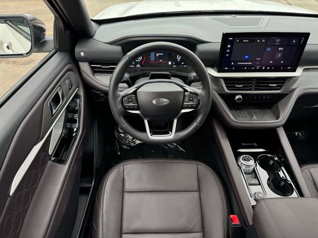 Certified 2025 Ford Explorer Platinum w/ Ultimate Package image 10