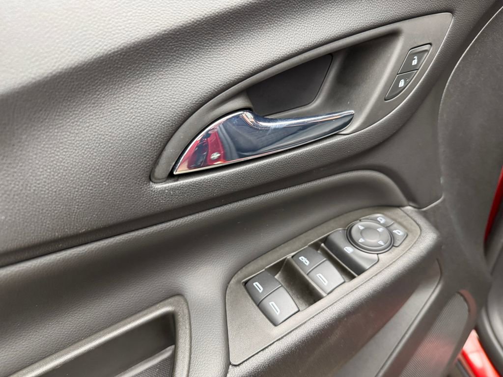Used 2023 Chevrolet Equinox LT FWD image 10