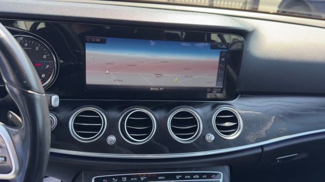 Used 2019 Mercedes-Benz E 300 4MATIC image 13