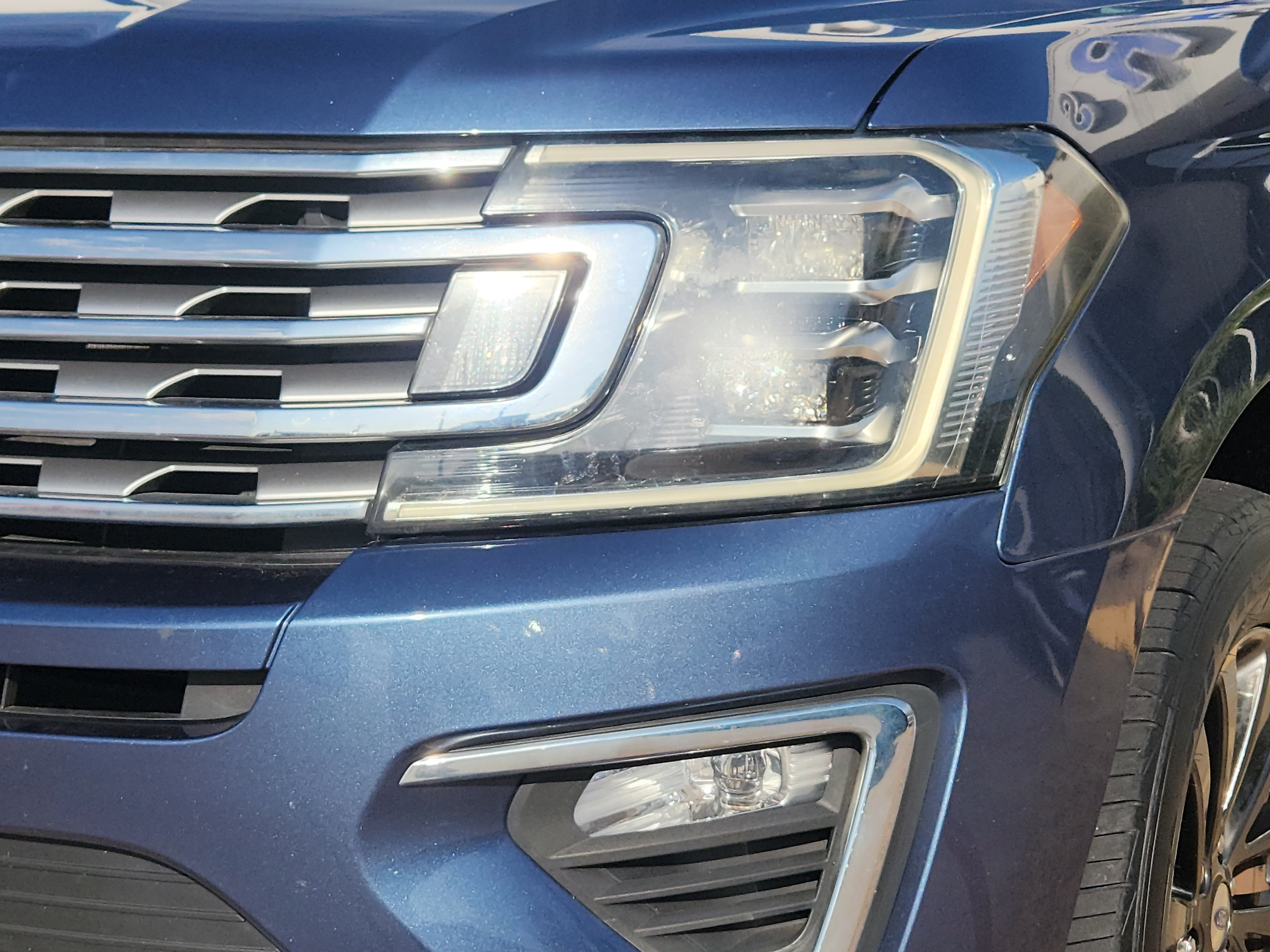 Certified 2019 Ford Expedition Limited w/ Driver Assistance Package RWD image 6