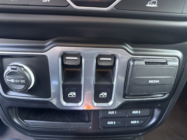 Used 2023 Jeep Wrangler Sport AWD/4WD image 20