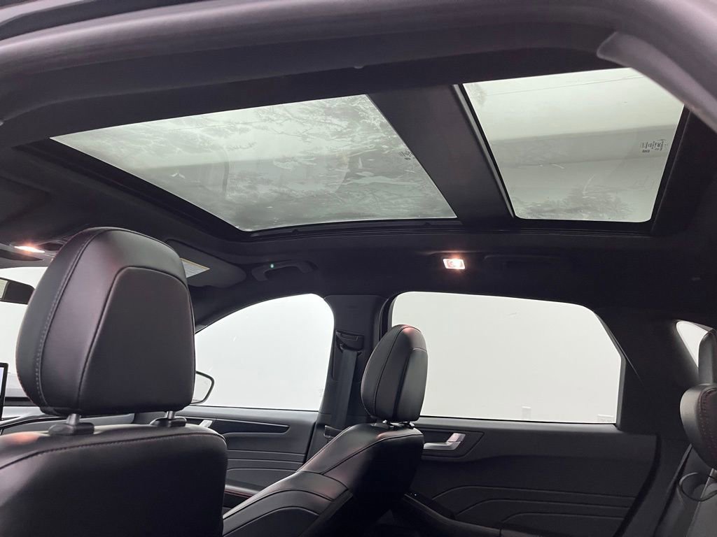 Certified 2023 Ford Escape ST-Line w/ Tech Pack #1 image 12