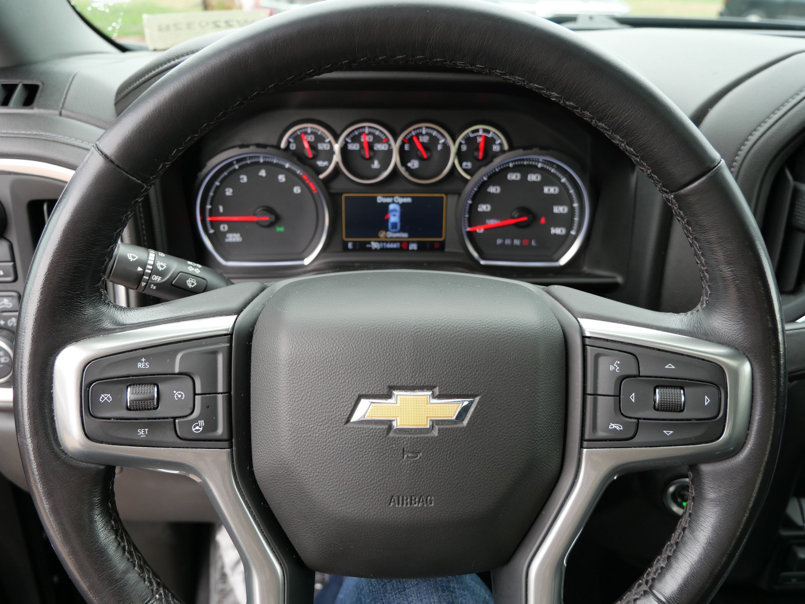 Used 2022 Chevrolet Silverado 1500 LTZ w/ LTZ Convenience Package II AWD/4WD image 25