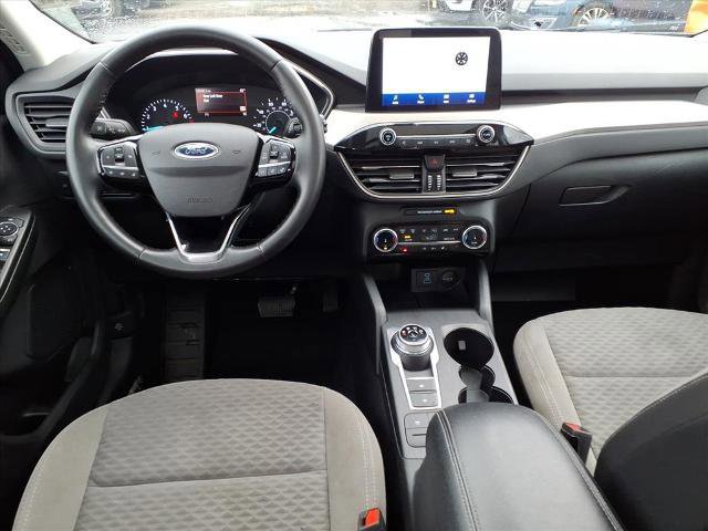 Certified 2022 Ford Escape SE w/ SE Sport Appearance Package image 10