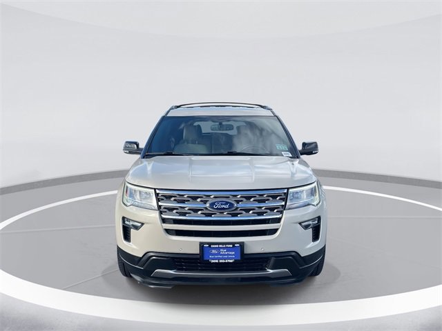 Certified 2018 Ford Explorer XLT w/ Equipment Group 202A image 5