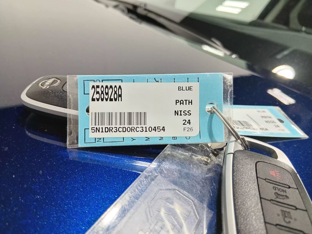 Used 2024 Nissan Pathfinder SL w/ SL Premium Package AWD/4WD image 29