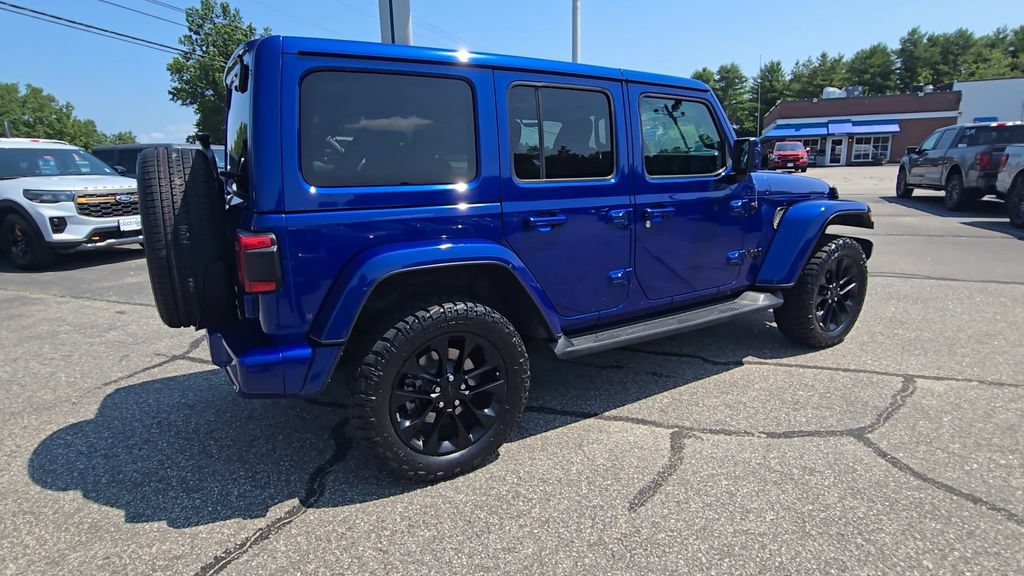 Used 2020 Jeep Wrangler Unlimited Sahara AWD/4WD image 19