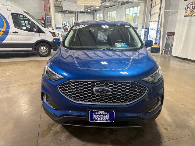 Certified 2024 Ford Edge SEL w/ Convenience Package AWD/4WD image 3