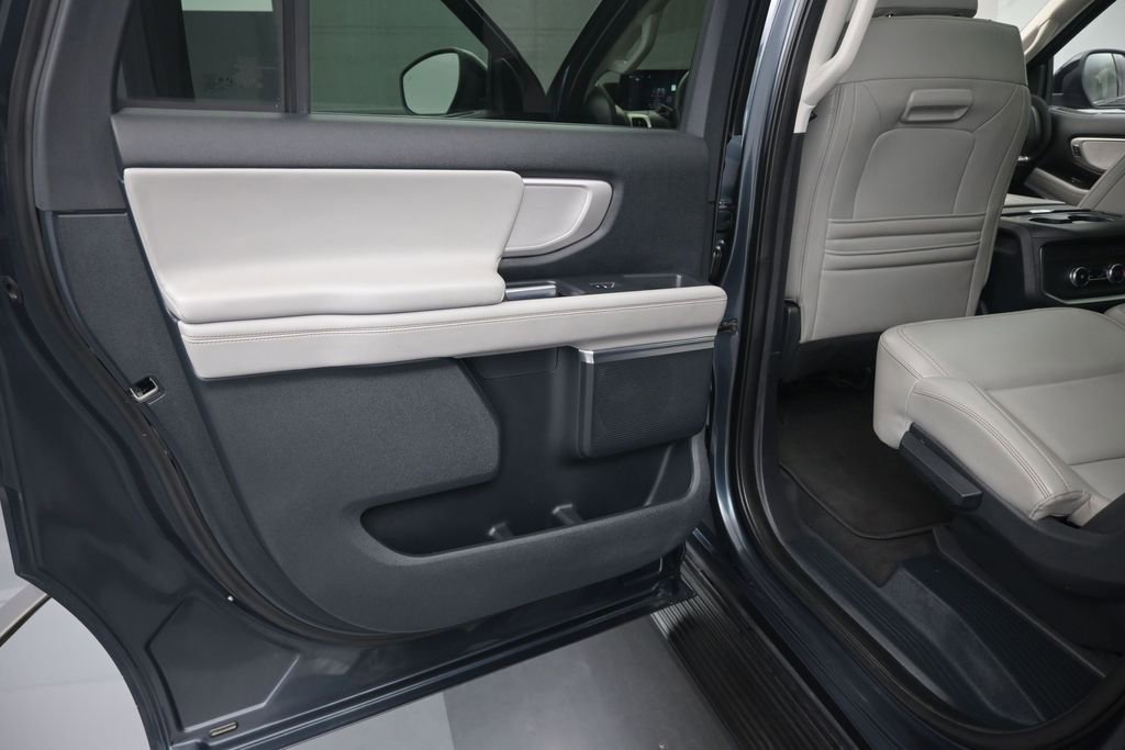 Certified 2025 Ford Expedition Max Active RWD image 12