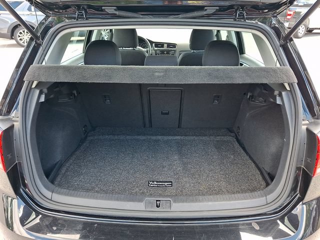 Used 2019 Volkswagen Golf S FWD image 37