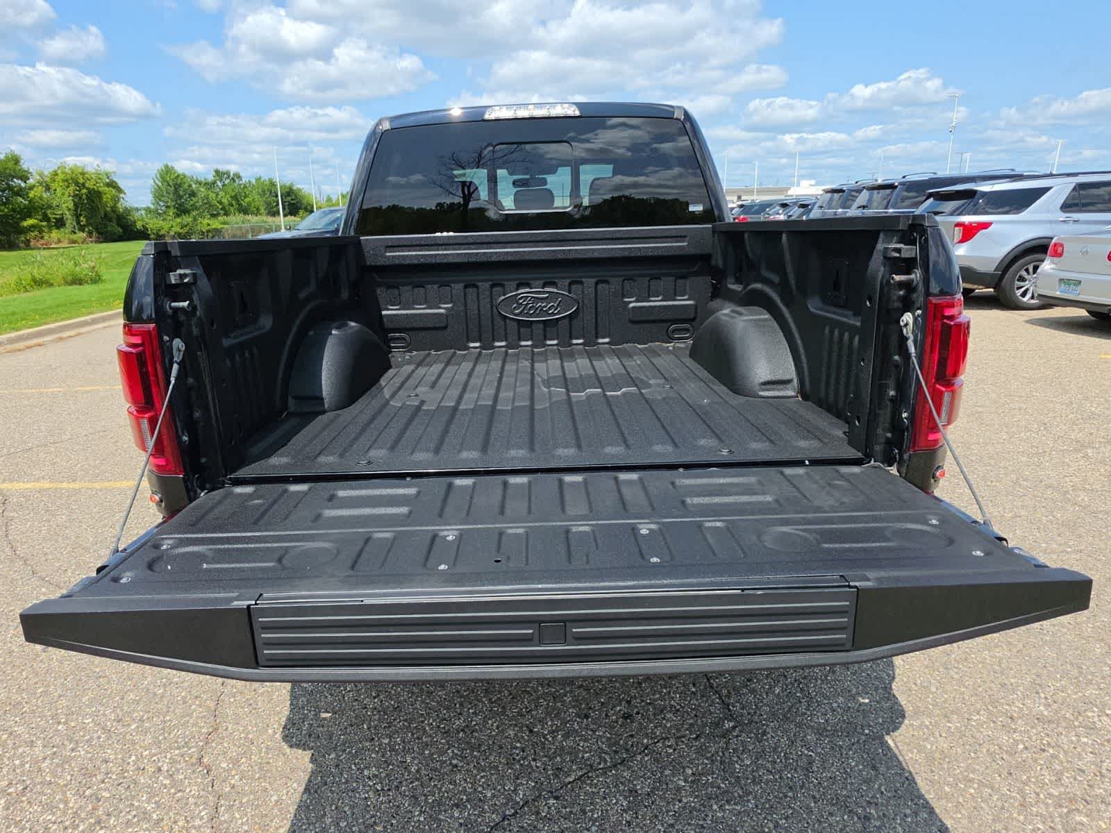 Certified 2019 Ford F150 Raptor w/ Equipment Group 802A Luxury AWD/4WD image 39