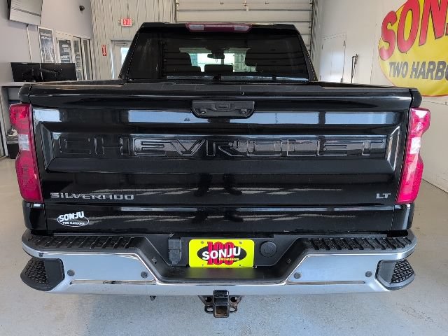 Used 2022 Chevrolet Silverado 1500 LT AWD/4WD image 3