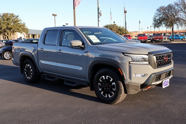 Used 2022 Nissan Frontier Pro-X image 11