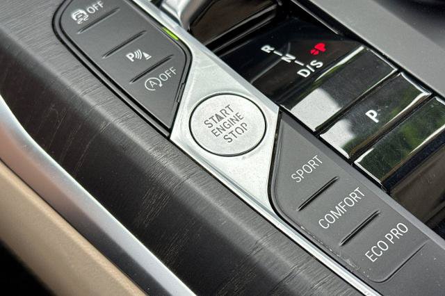Used 2023 BMW 330i Sedan RWD image 22