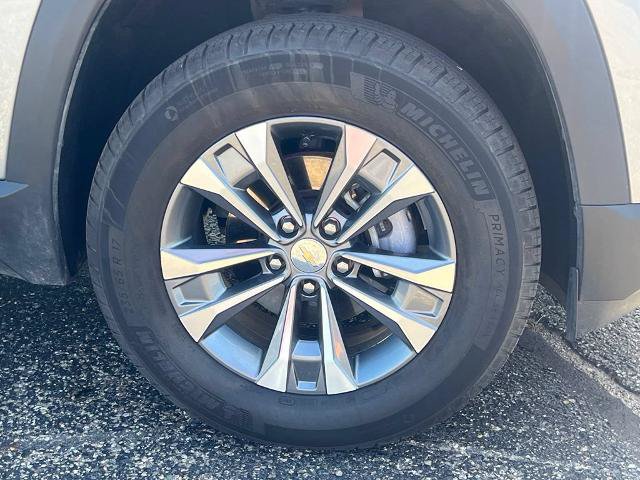 Used 2026 Chevrolet Equinox LT AWD/4WD image 17