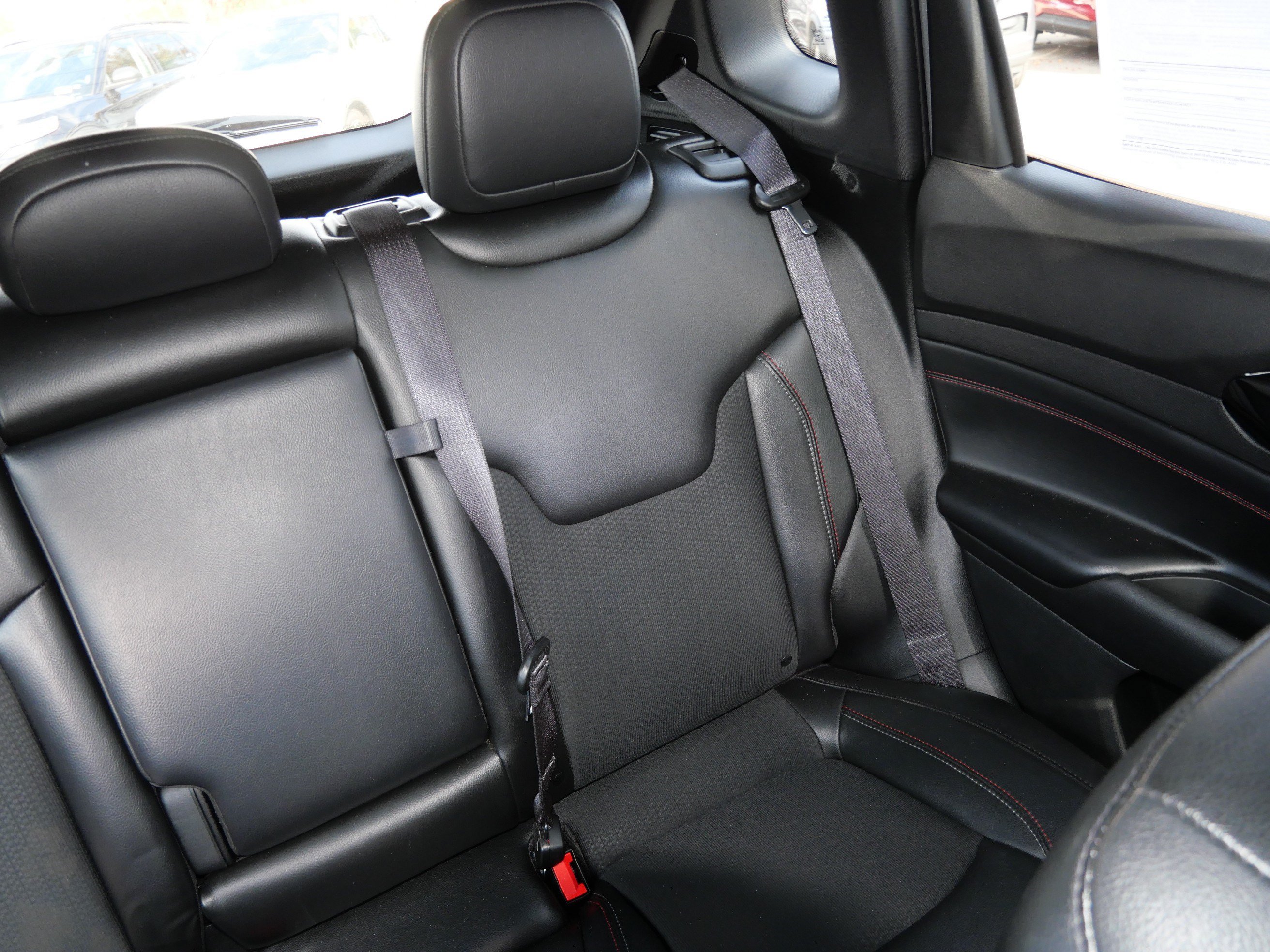 Used 2023 Jeep Compass Trailhawk AWD/4WD image 14