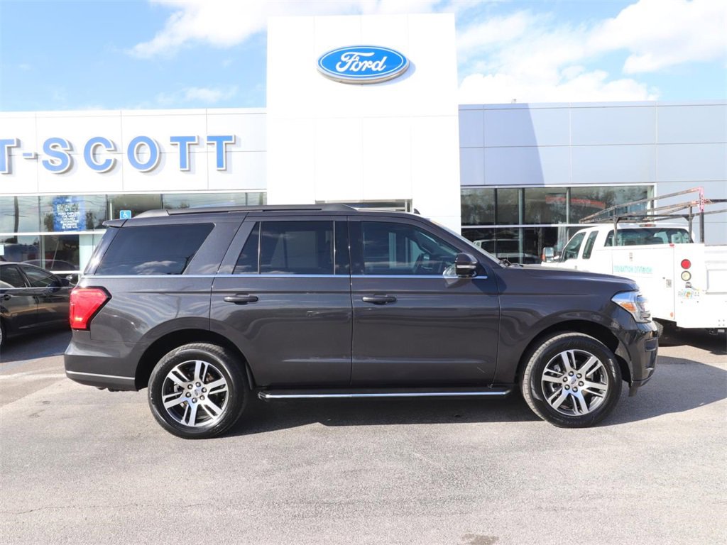 Certified 2022 Ford Expedition XLT image 16