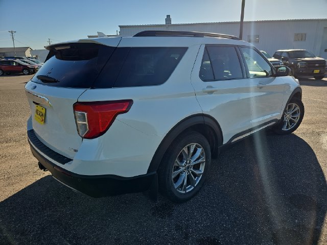 Certified 2020 Ford Explorer XLT w/ Equipment Group 202A AWD/4WD image 5