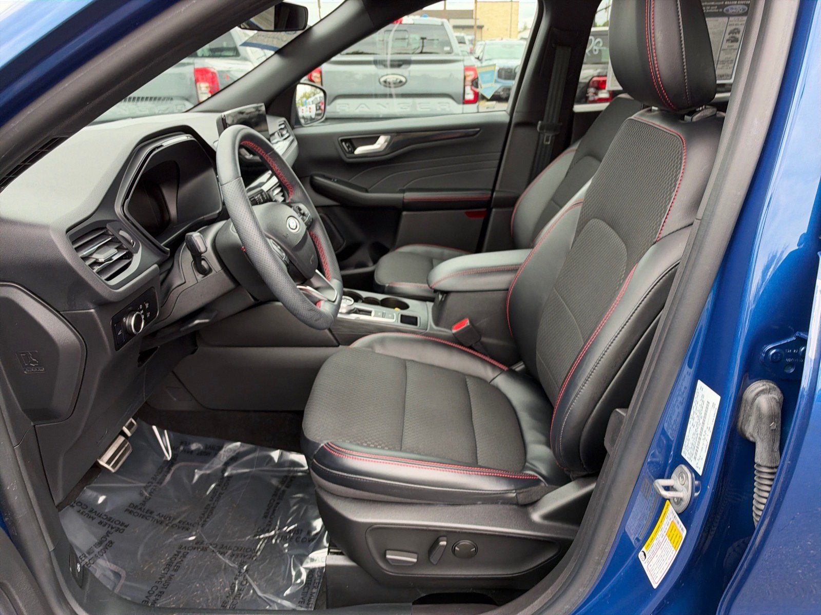 Certified 2023 Ford Escape ST-Line w/ Tech Pack #1 AWD/4WD image 6