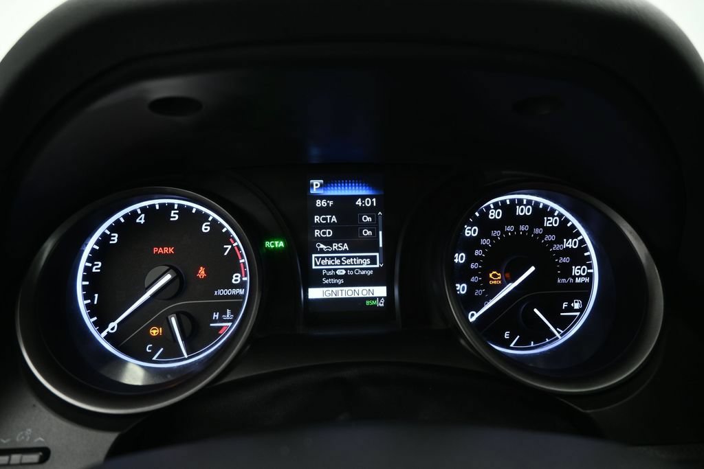 Used 2021 Toyota Camry SE w/ Convenience Package FWD image 12