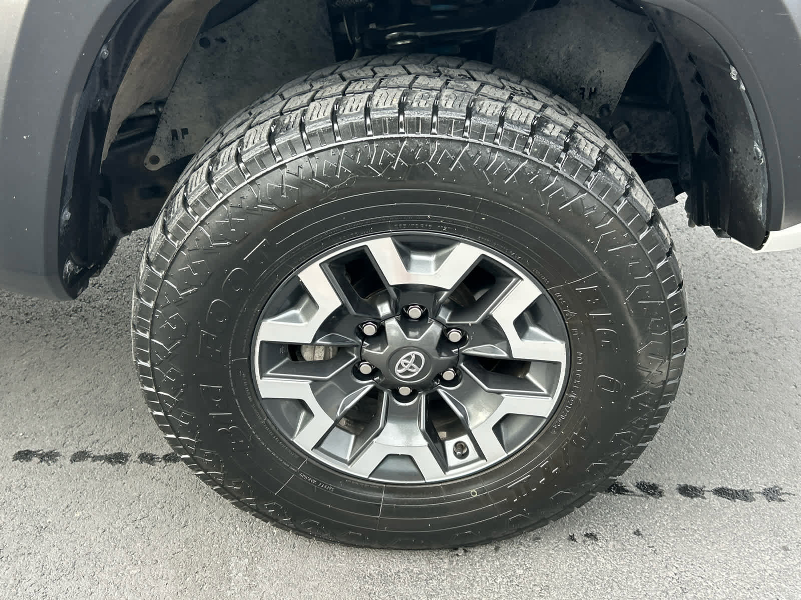 Used 2023 Toyota Tacoma TRD Off-Road image 17