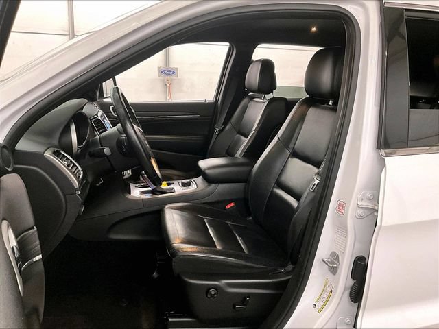 Used 2019 Jeep Grand Cherokee Limited AWD/4WD image 24