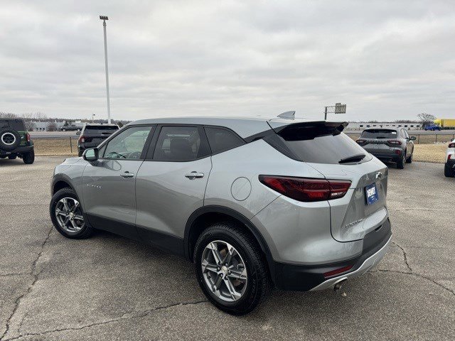Used 2023 Chevrolet Blazer LT w/ Driver Confidence Package image 3