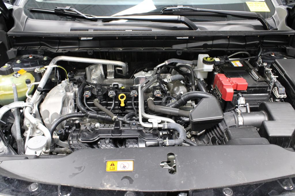 Used 2025 Mitsubishi Outlander AWD image 14