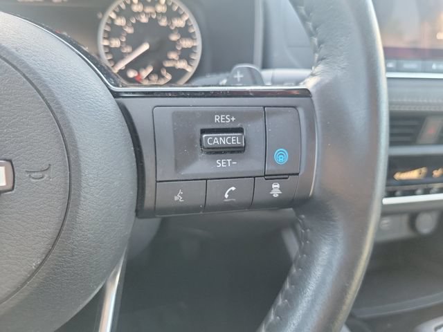 Used 2023 Nissan Rogue SV w/ SV Premium B Package FWD image 24