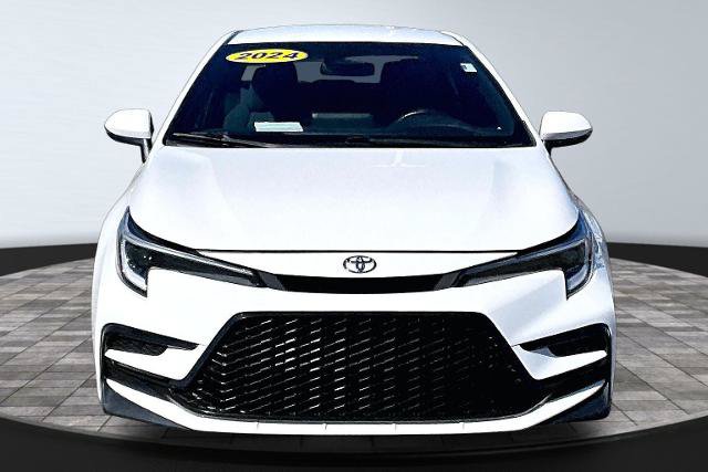 Used 2024 Toyota Corolla SE FWD image 3