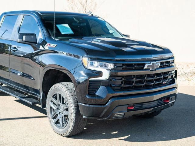 Used 2023 Chevrolet Silverado 1500 LT Trail Boss AWD/4WD image 2