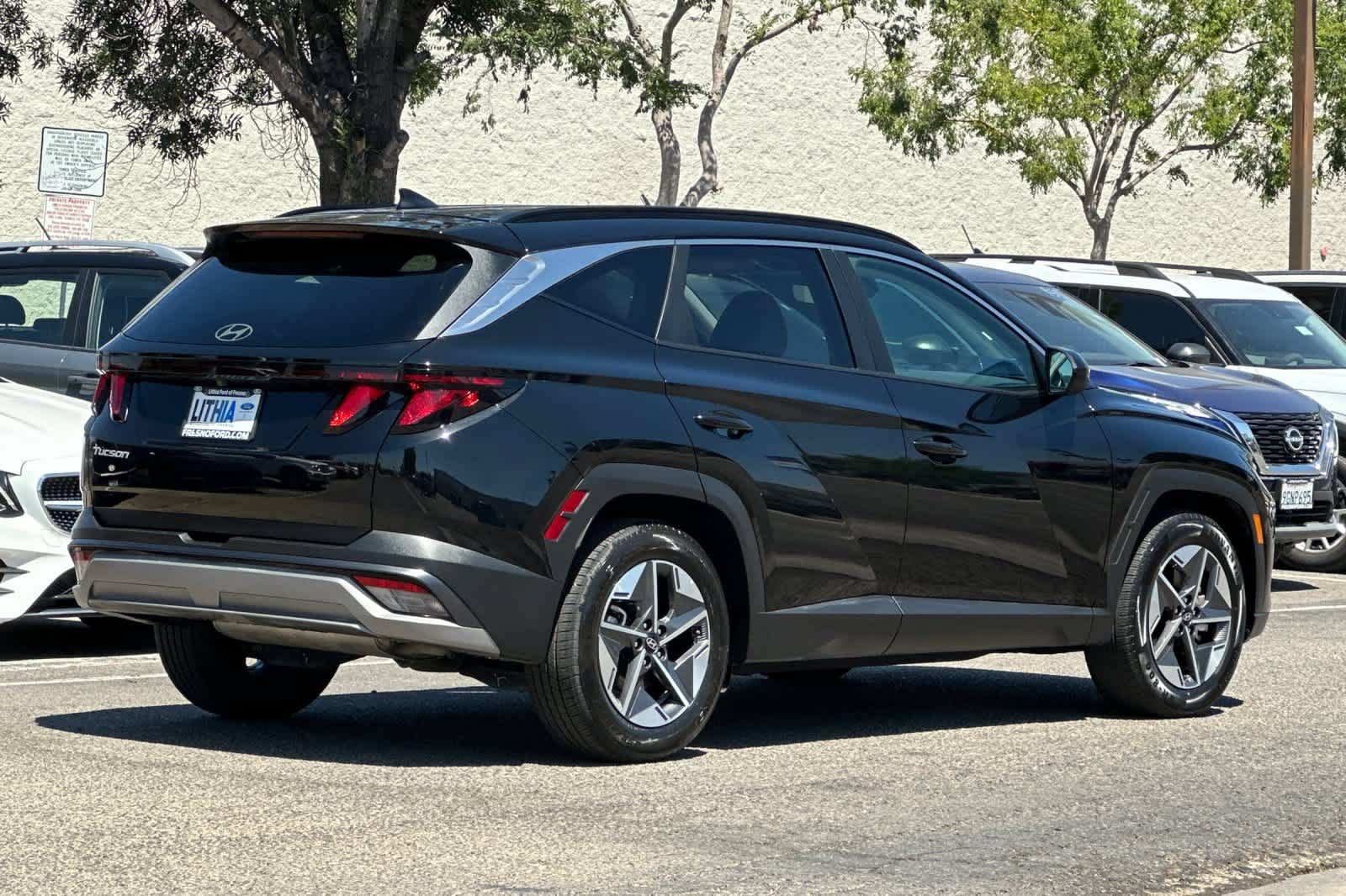Used 2025 Hyundai Tucson SEL FWD image 2