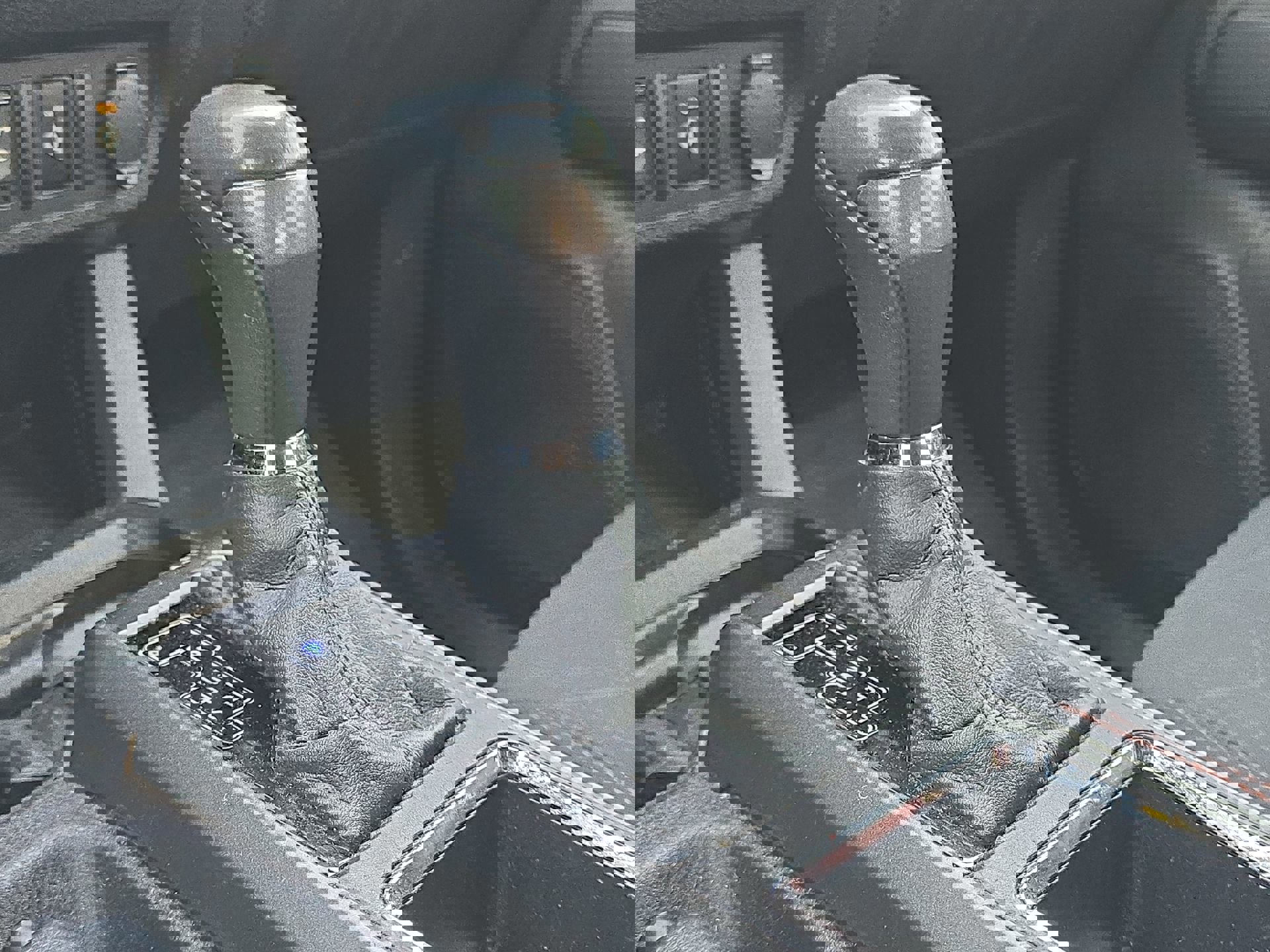 Used 2017 Toyota Tacoma TRD Off-Road w/ Premium & Technology Package image 18