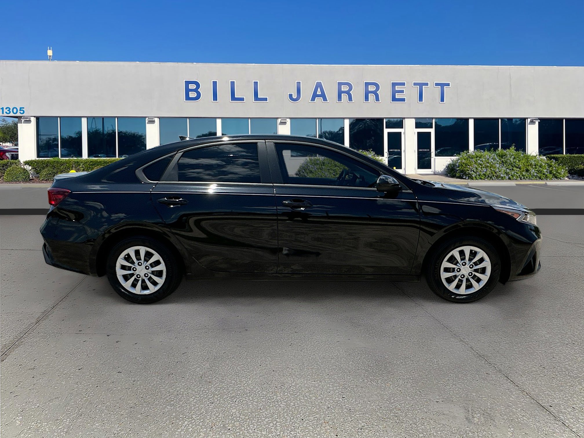 Used 2024 Kia Forte LX FWD image 8