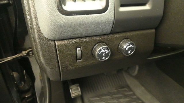 Used 2022 Chevrolet Colorado Z71 AWD/4WD image 15