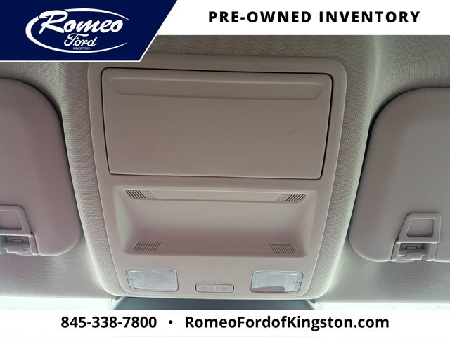 Certified 2022 Ford Escape SE w/ Cold Weather Package AWD/4WD image 17