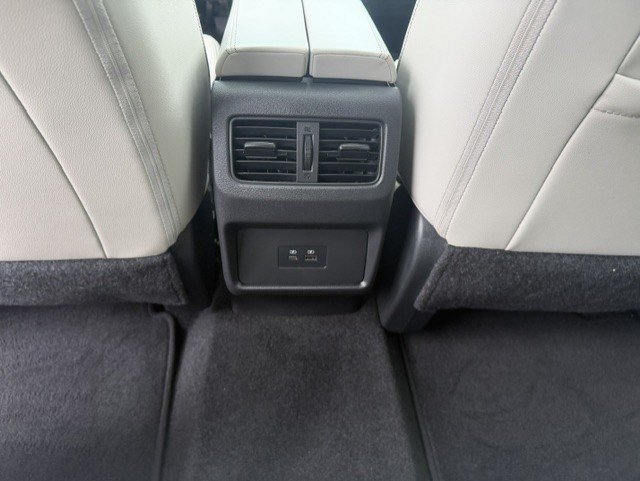 Used 2023 Nissan Rogue SL AWD/4WD image 29