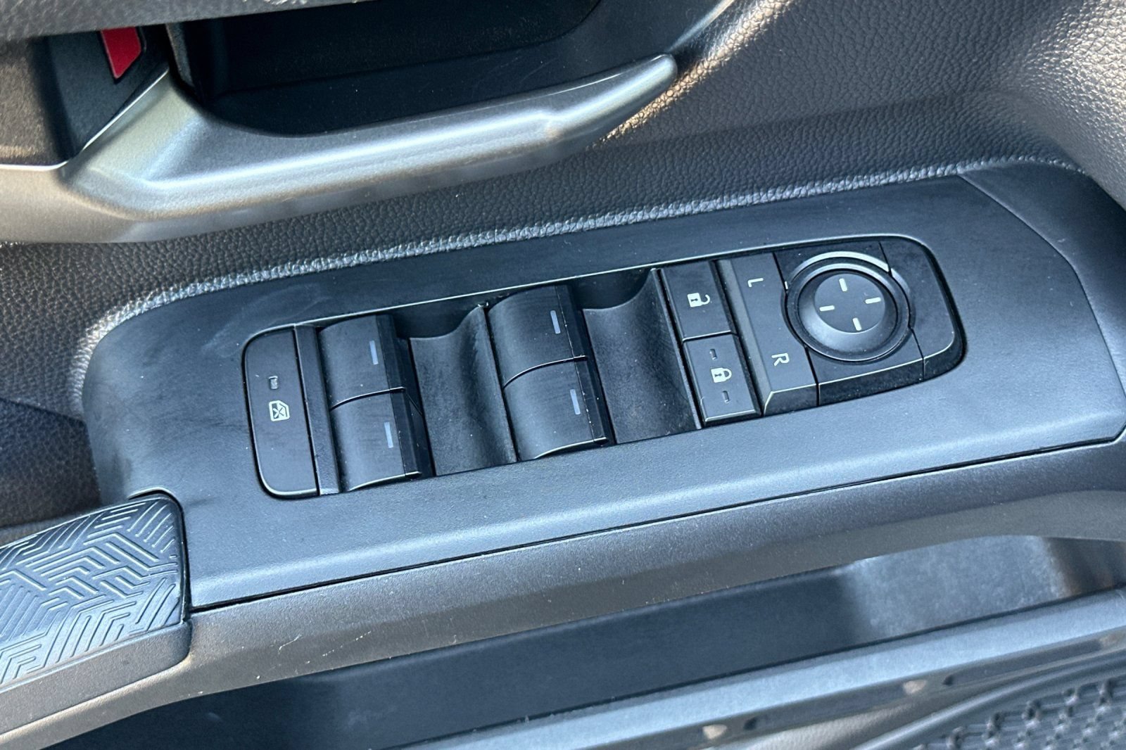 Used 2024 Toyota Tacoma TRD Sport w/ TRD Sport Premium Package AWD/4WD image 12
