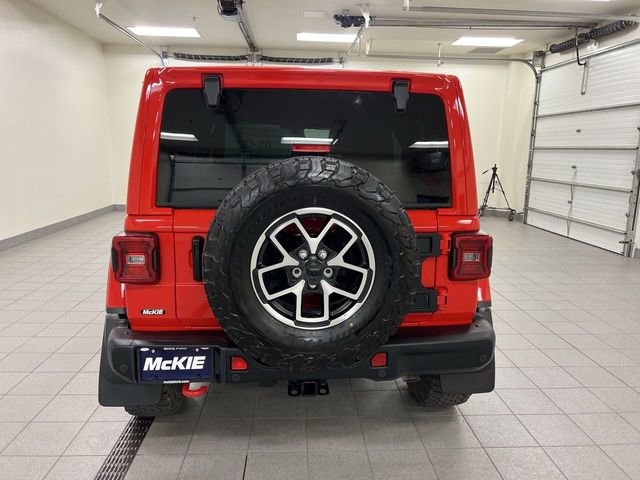 Used 2025 Jeep Wrangler Unlimited Rubicon AWD/4WD image 2